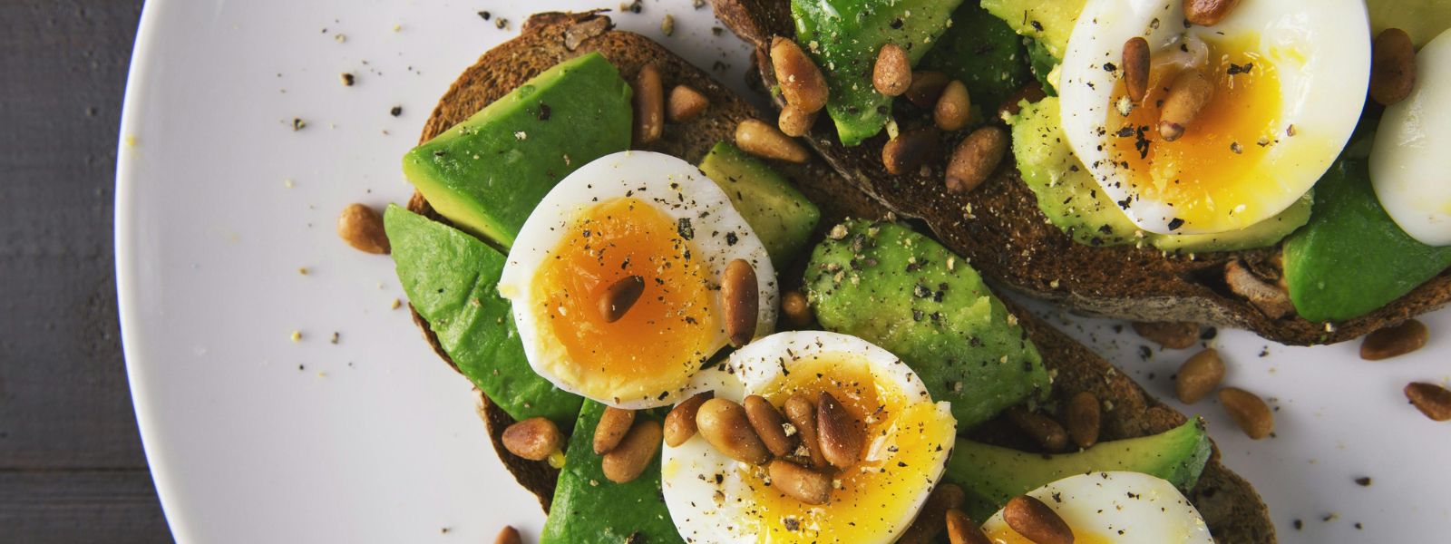 Ernährung & Hautgesundheit: So wirkt deine Ernährung auf die Haut – einfach erklärt